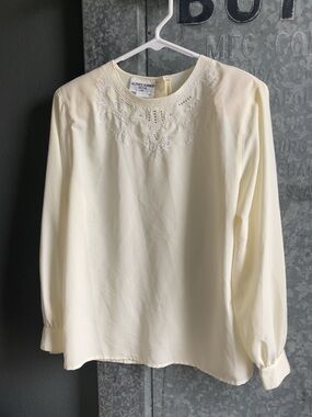 80’s Alfred Dunner Ivory Embroidered Long-Sleeve Blouse